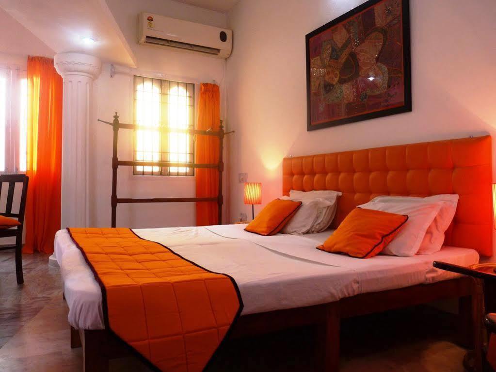 L'Escale Hotel Pondicherry Ngoại thất bức ảnh